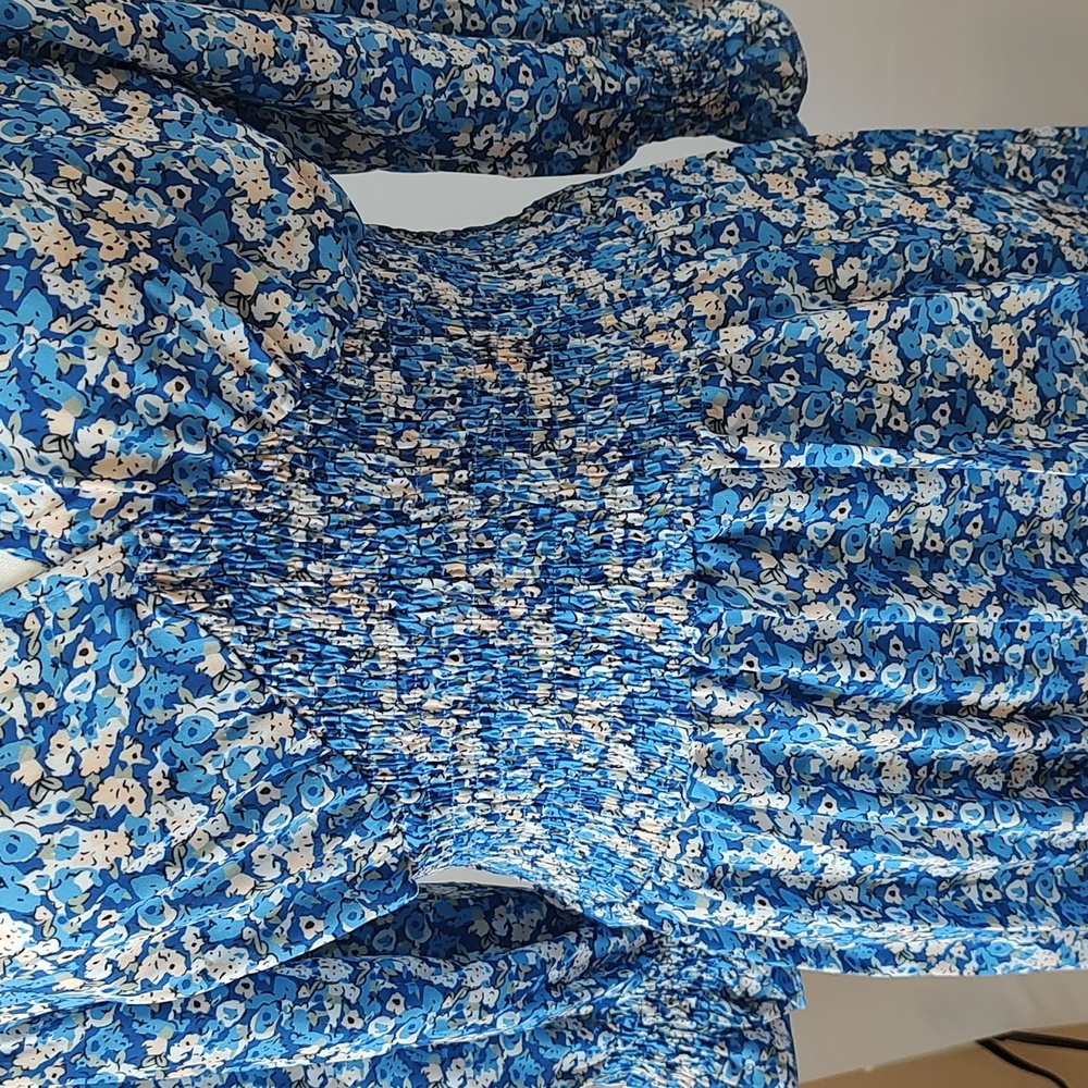 🔥HOST PICK 🔥NWT - Pastoral Ditsy Floral V Neck Half Sleeve Ruffles Skirt Dress - Picture 3 of 7
